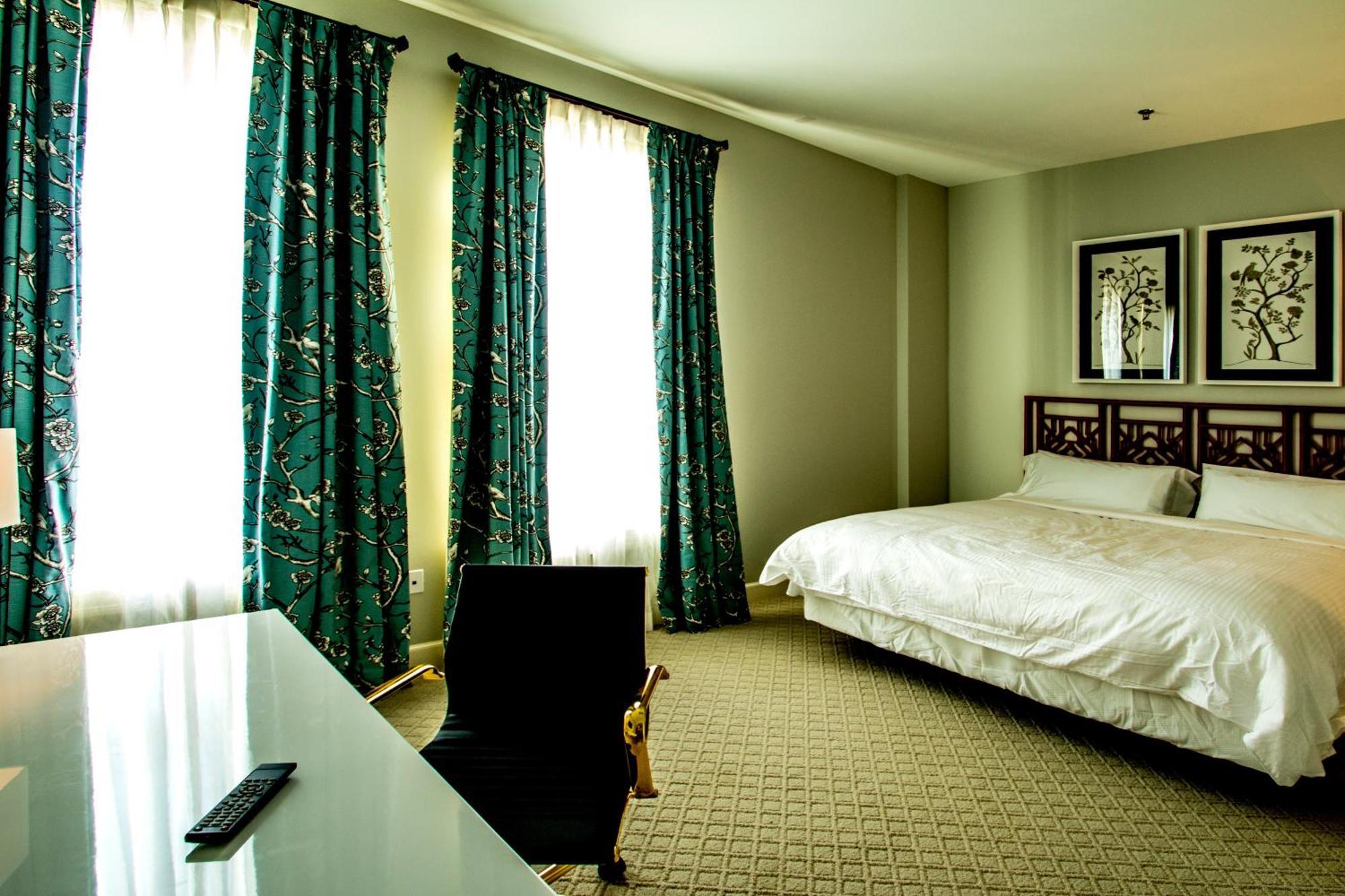 Meadows Hotel Fulton Room photo